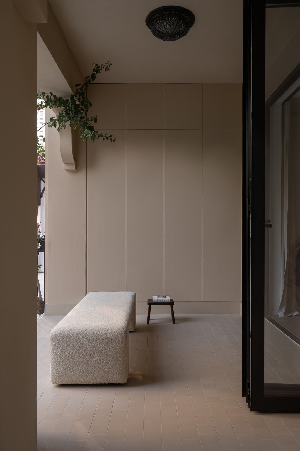 The Quartz 06